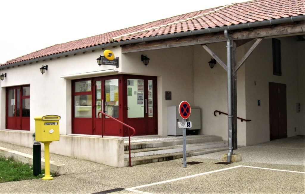Bureau de poste exterieur